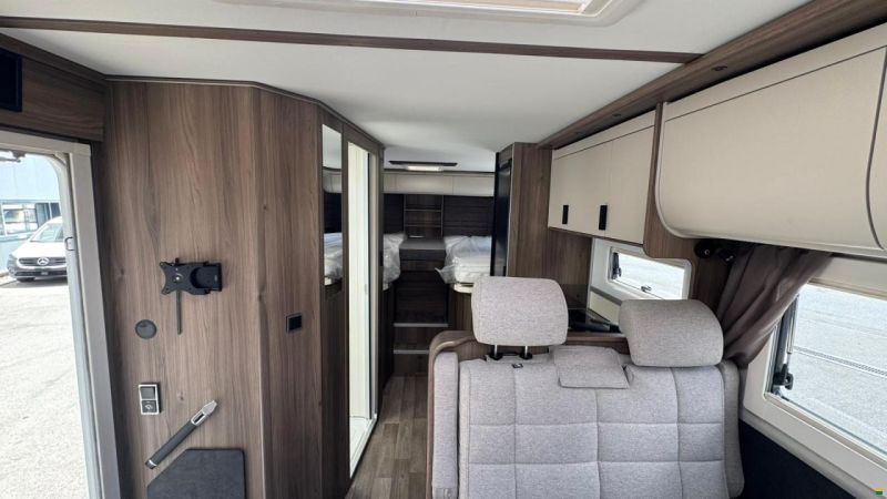 Kabe Novum 750 LGB Traq 4x4
