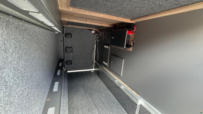 Kabe Novum 750 LGB Traq 4x4