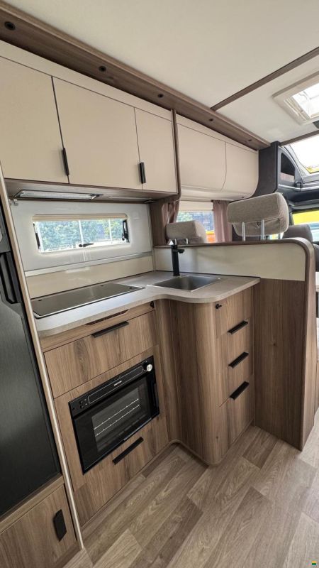 Kabe Novum 750 LGB Traq 4x4