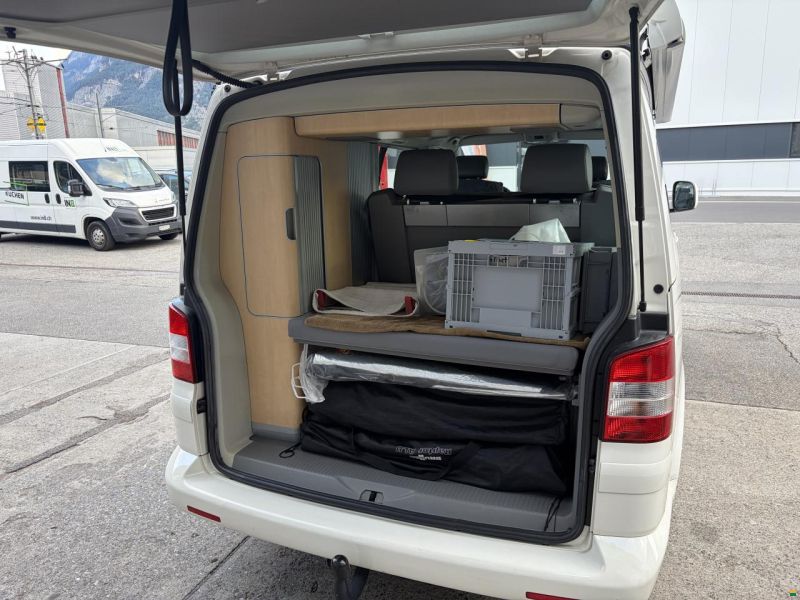 Volkswagen T5 California