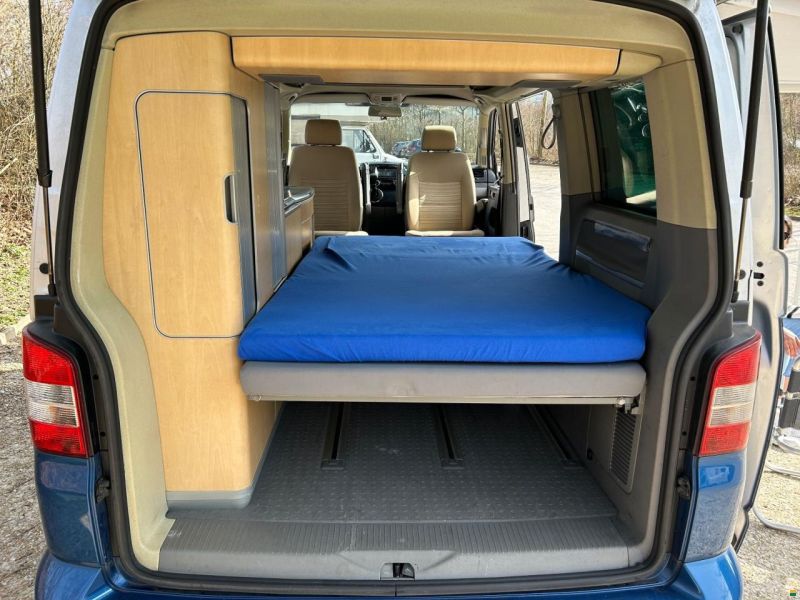 VW T5 California Camper 2.5 TDI