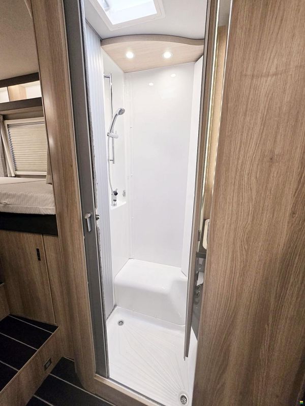 Knaus SKY TI 650 MEG PLATINUM SELECTION AUTOM.
