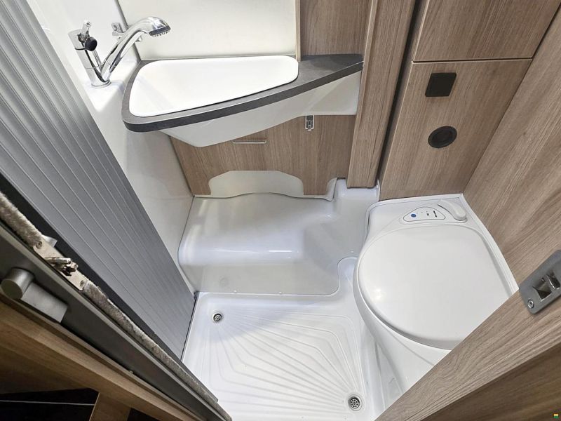 Knaus SKY TI 650 MEG PLATINUM SELECTION AUTOM.