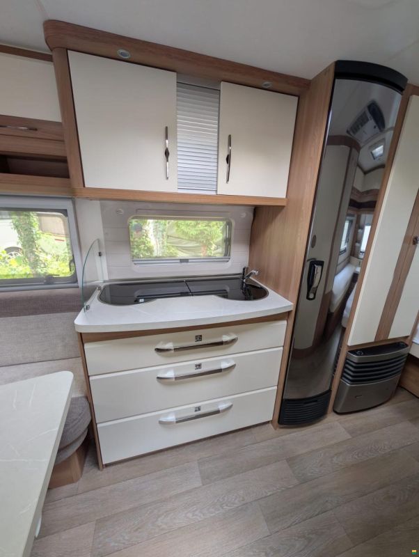 Hobby De Luxe 540 UL
