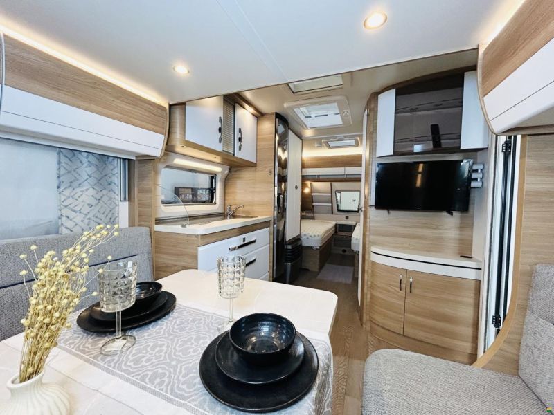 Hobby De Luxe 515 UHL