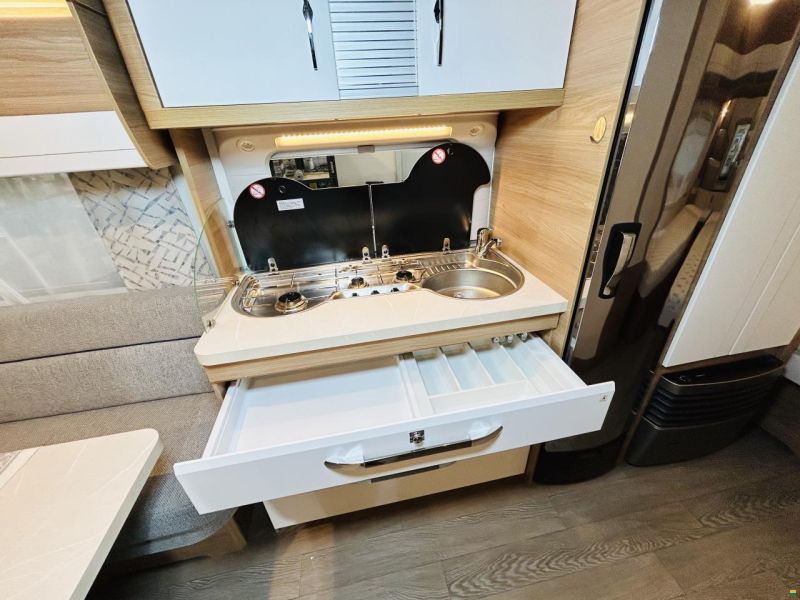 Hobby De Luxe 515 UHL