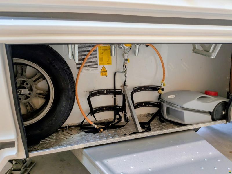 Hymer Nova 590 SL
