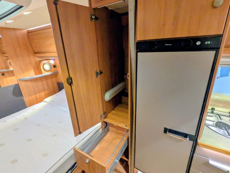 Hymer Nova 590 SL