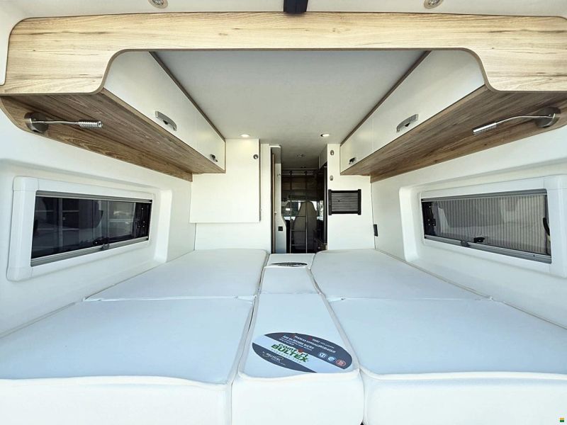 Pilote V630 AUFSTELLDACH 2.3 MJ