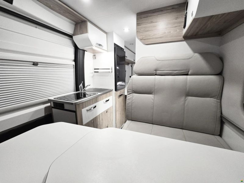 Pilote V630 AUFSTELLDACH 2.3 MJ