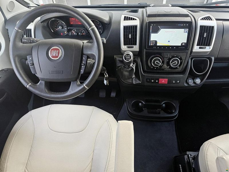 Pilote V630 AUFSTELLDACH 2.3 MJ