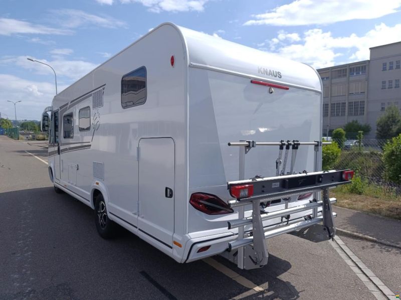 Knaus Live I 700 MEG