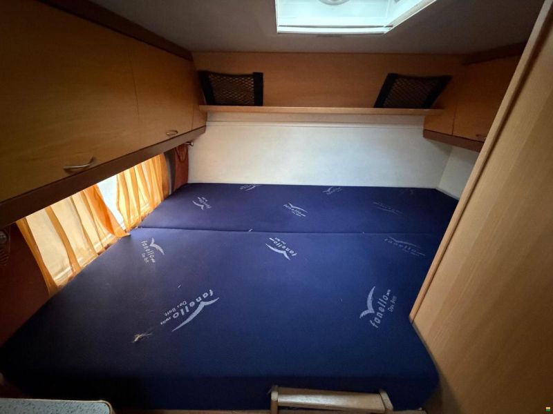 Ford **EURA-MOBIL PROFILA T685** Querbett*