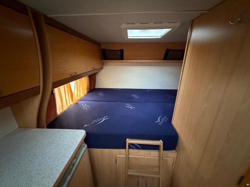 Ford **EURA-MOBIL PROFILA T685** Querbett*