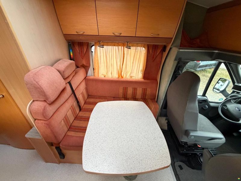 Ford **EURA-MOBIL PROFILA T685** Querbett*