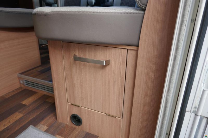 Knaus Sky Wave 650 MF