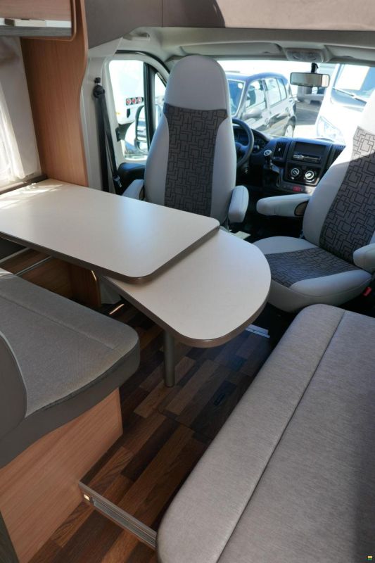 Knaus Sky Wave 650 MF