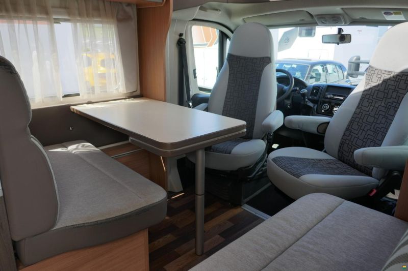 Knaus Sky Wave 650 MF