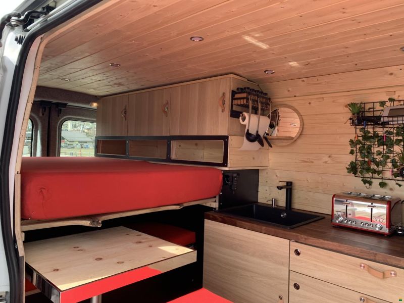 Ford Transit 350 L3H2