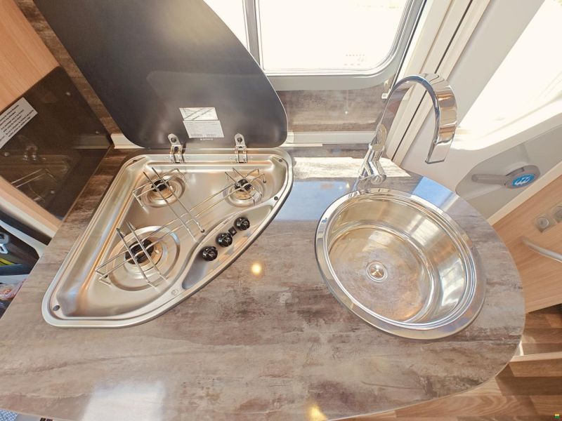 Knaus Sky Ti 550 MF Silver Selection - Automat