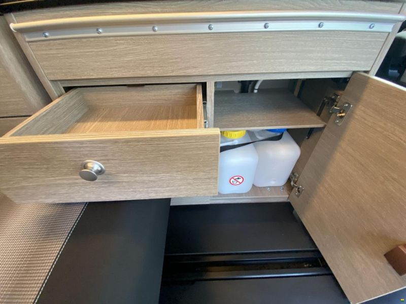 Pössl Campster Citroen Spacetourer 145 Automat