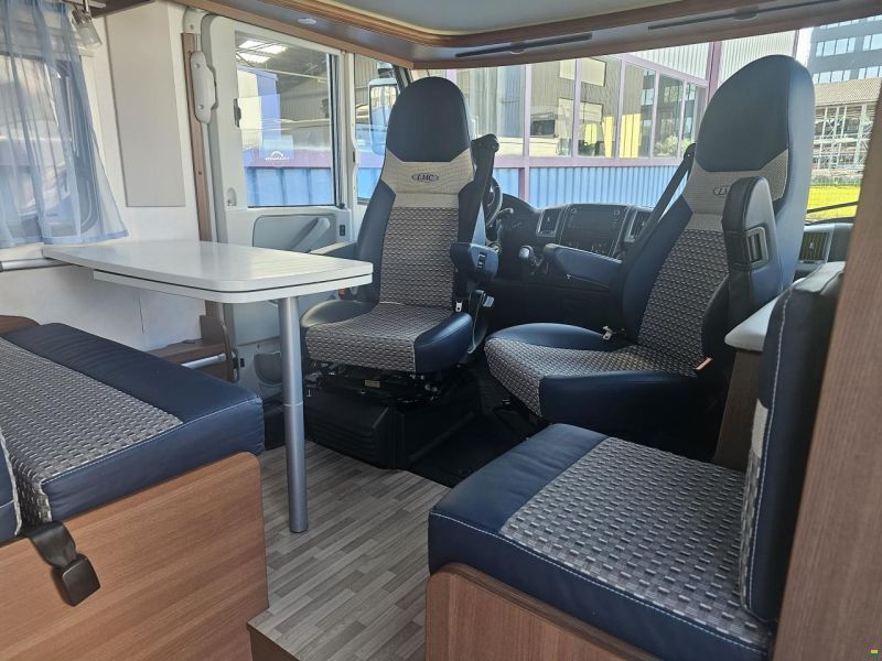 LMC 675 G Expedition Sportline