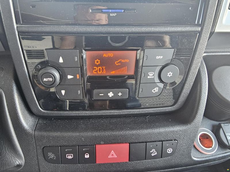 LMC 675 G Expedition Sportline