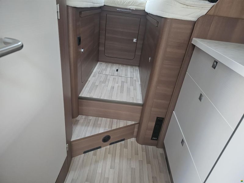 LMC 675 G Expedition Sportline