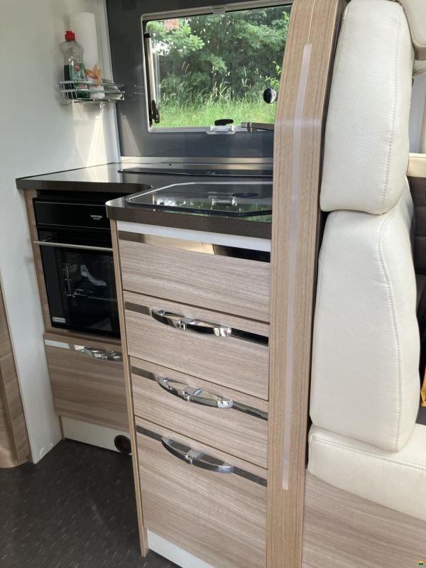 Adria Coral S 690 SC