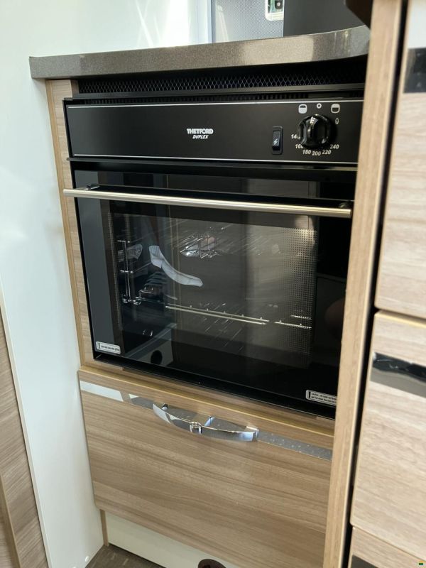 Adria Coral S 690 SC