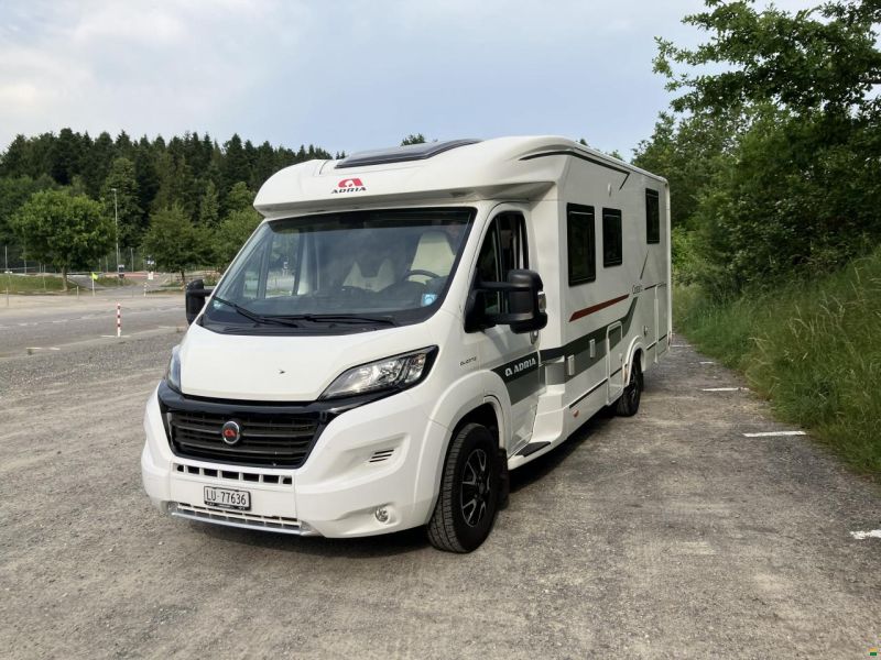 Adria Coral S 690 SC