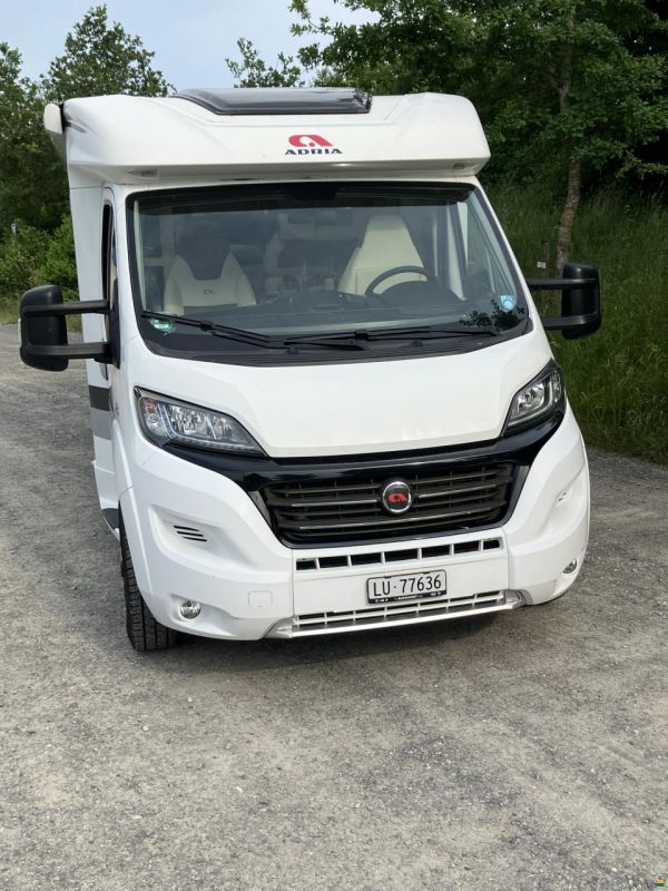 Adria Coral S 690 SC