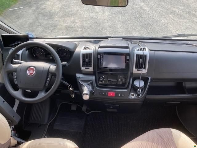 Adria Coral S 690 SC