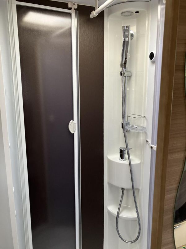 Adria Coral S 690 SC