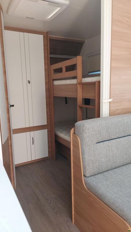 Hobby de Luxe 545 KMF