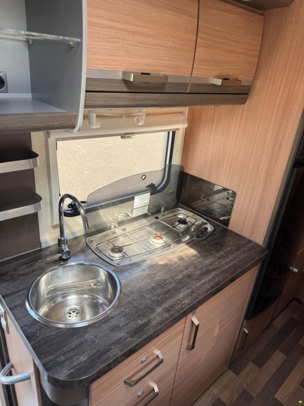 Knaus Sky Traveller