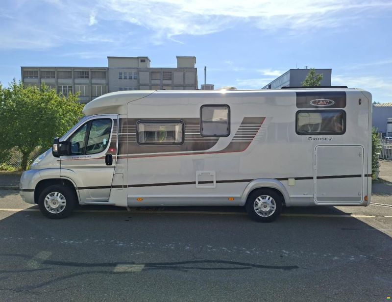 LMC T 671