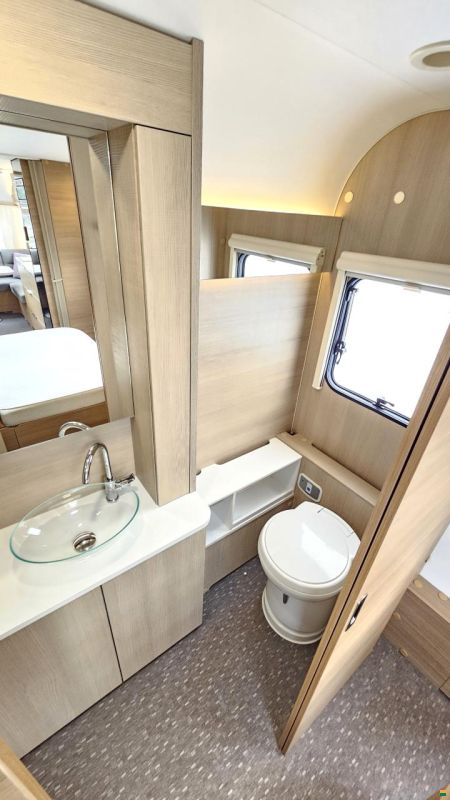 Adria 613 UT