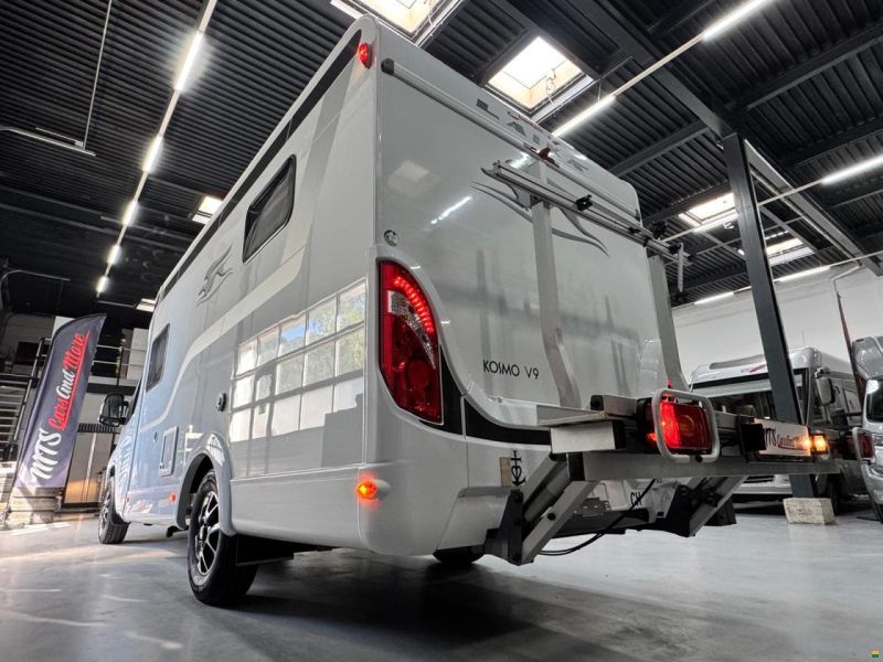 Laika Kosmos V9 Van