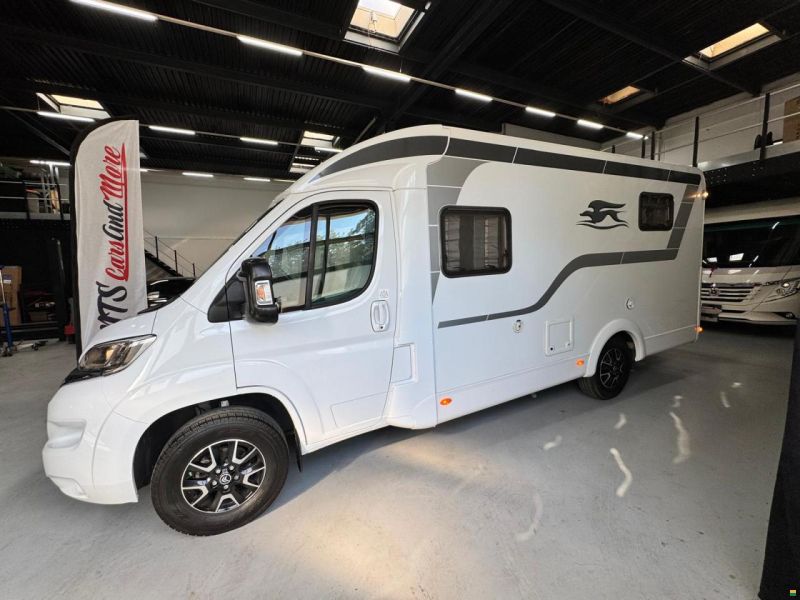 Laika Kosmos V9 Van