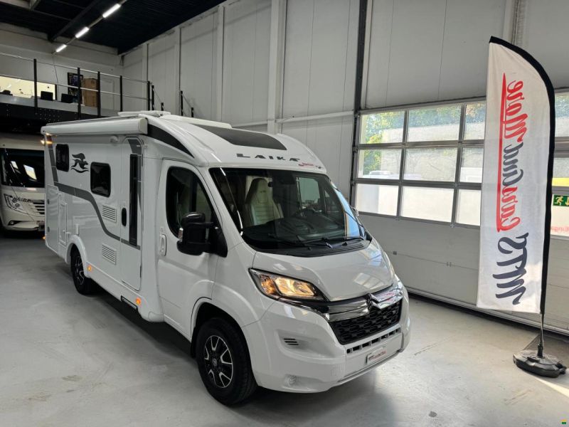 Laika Kosmos V9 Van