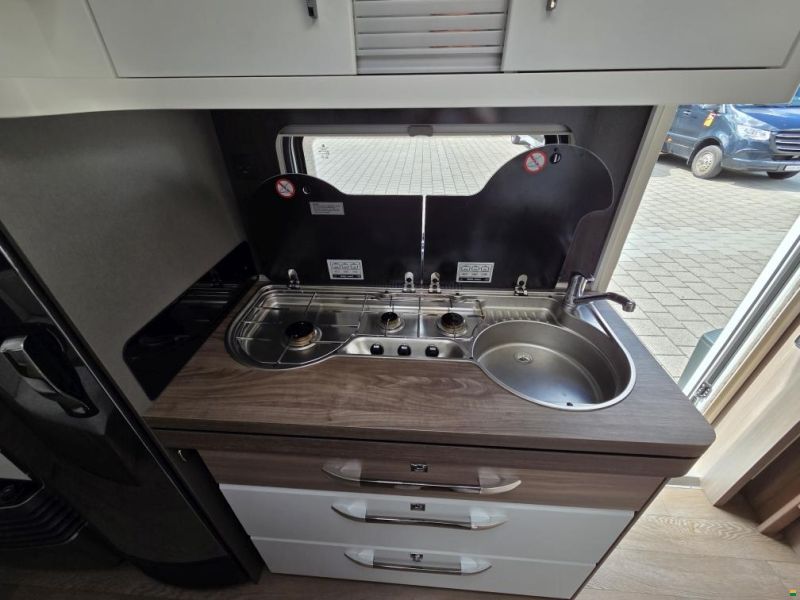 Hobby 490 KMF Excellent Edition