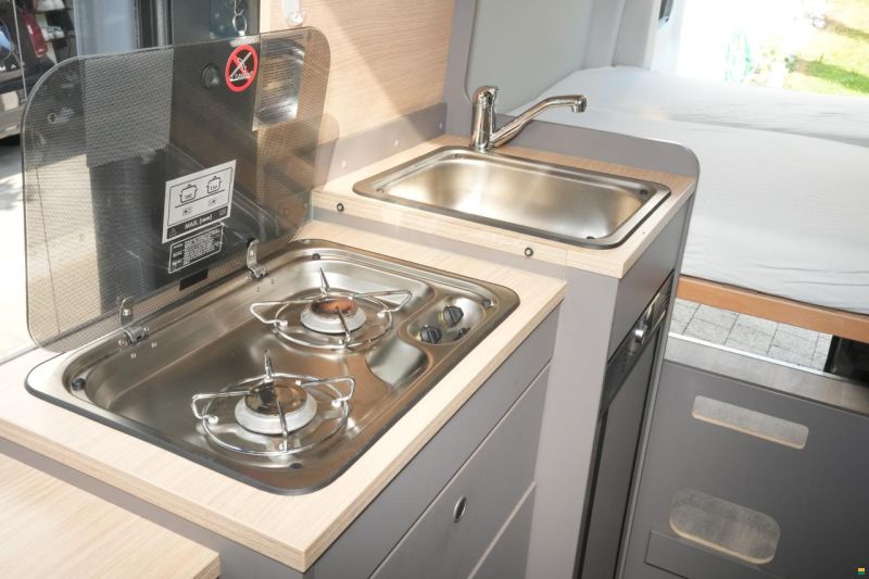 Ford LMC Innovan 590