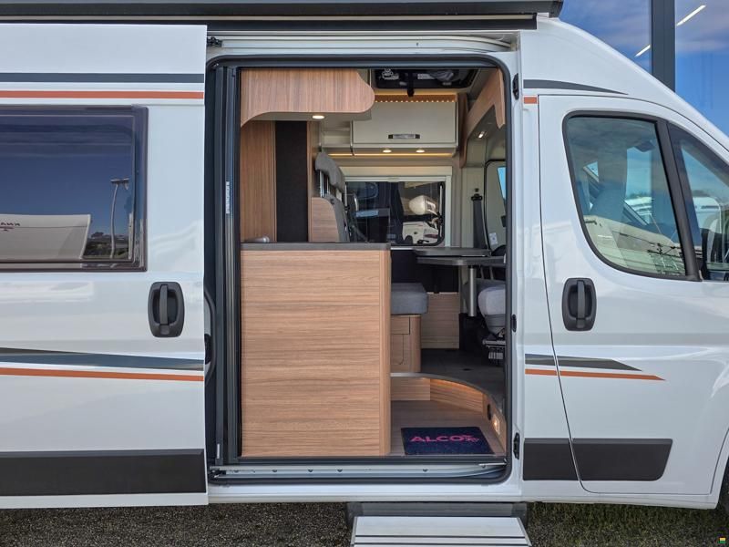 Weinsberg CaraBus 600 ME [Fire] Edition / AD