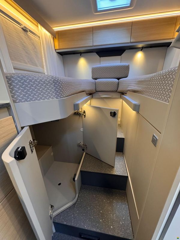 Adria COMPACT SELECT SL