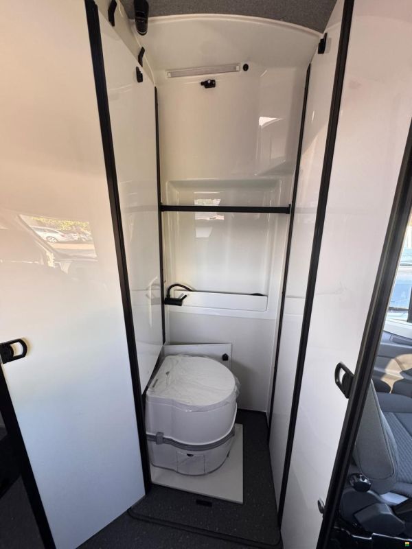 Adria Sun Living V 60DL