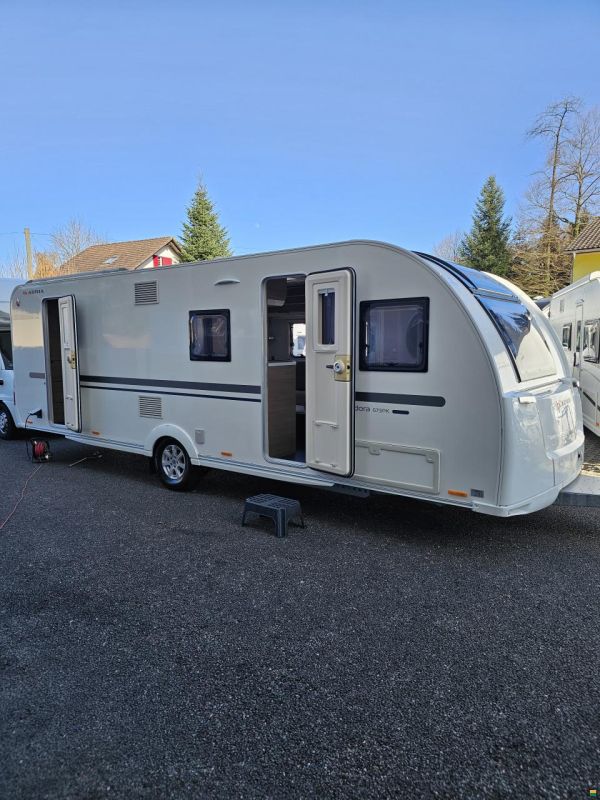 Adria Agora 673 PK