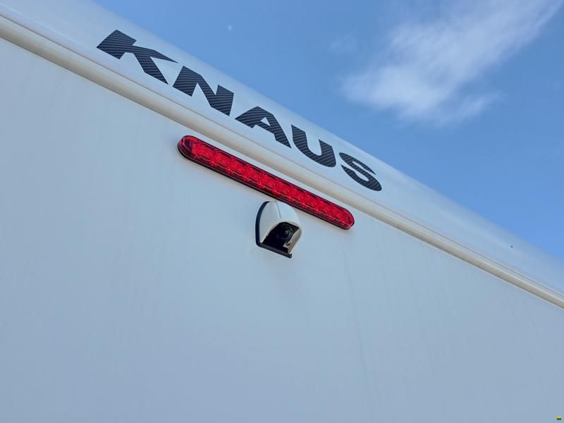 Knaus Live Wave 650 MEG Black Selection