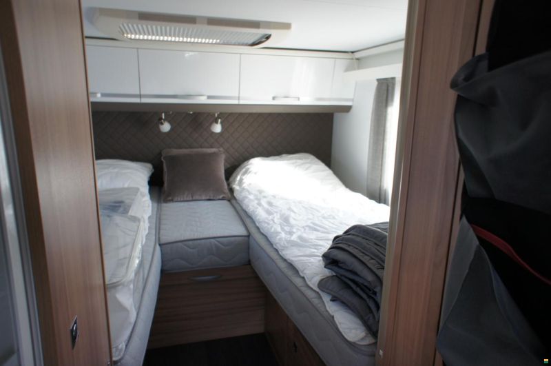 Adria Coral Supreme 670 DL