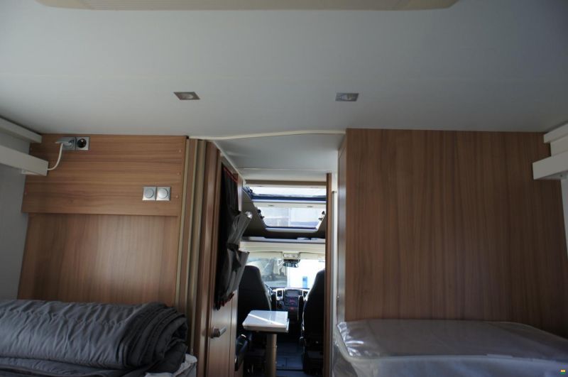 Adria Coral Supreme 670 DL